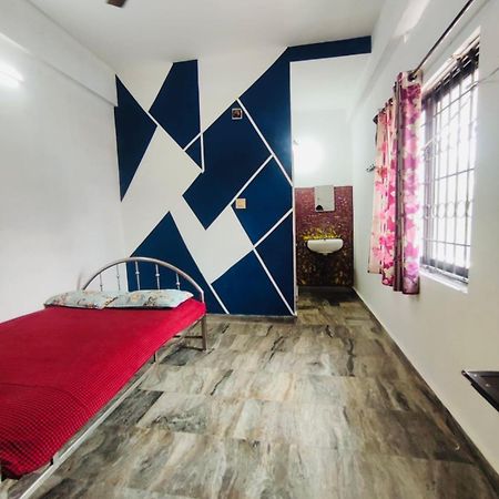 Omega Tourist Home Thrissur ภายนอก รูปภาพ